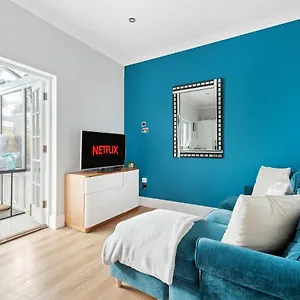 Spacious 2 Bedroom In Park Estate Nottingham